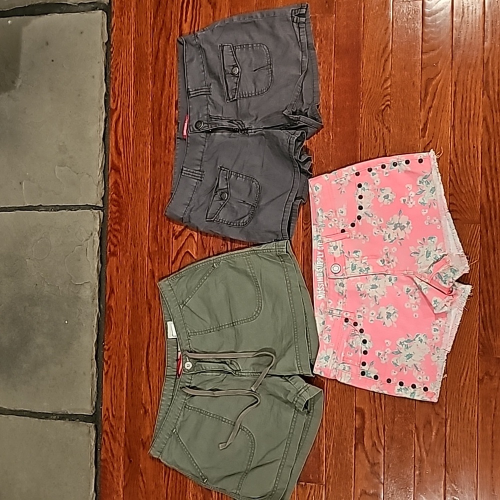 Unionbay and Mossimo Shorts (3 pair) size 9